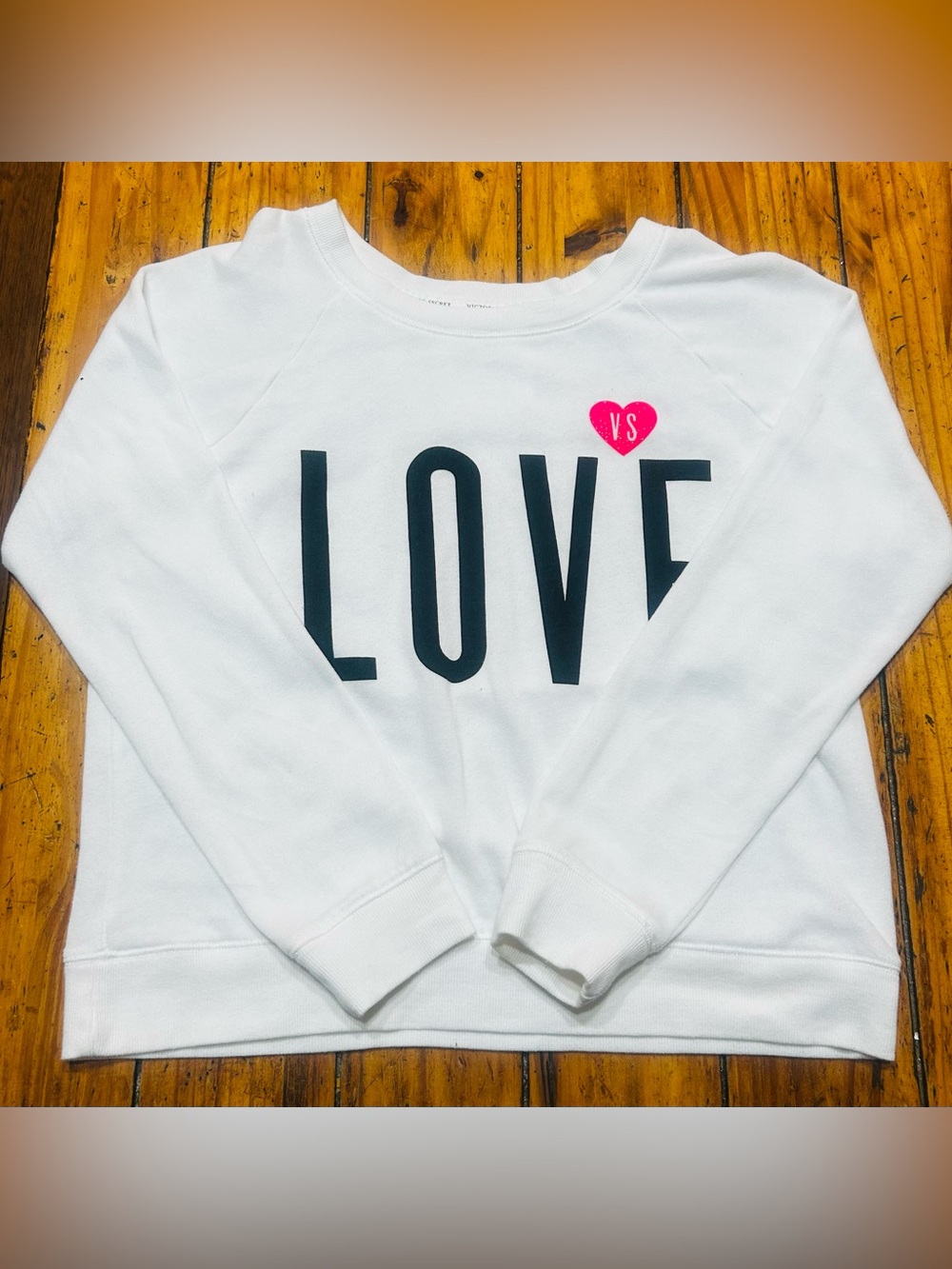 Victoria's Secret Pink 🩷White "LOVE" Sweatshirt 🩷